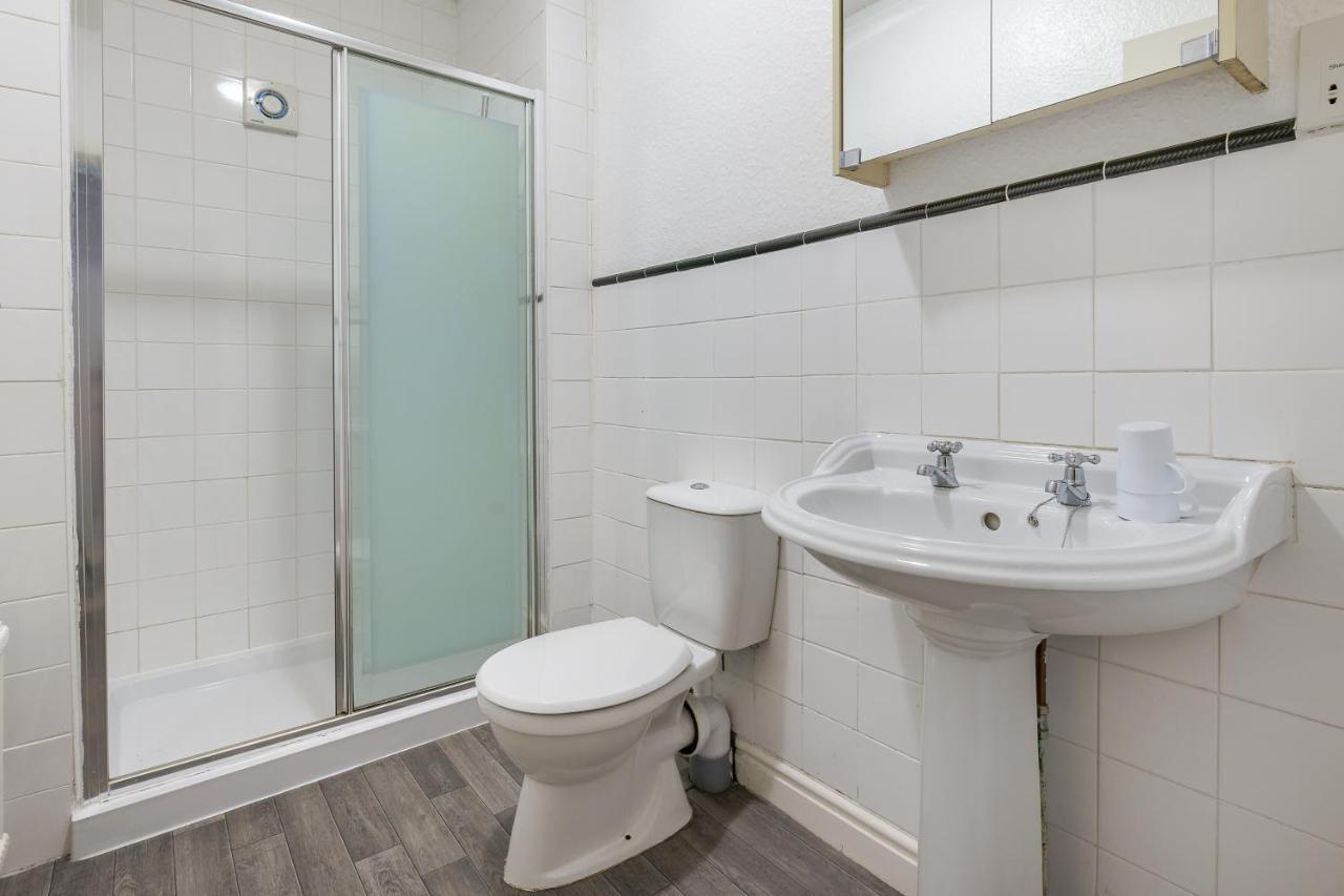 Hotel Woodlands Hall 3*